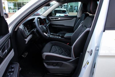 2024 Volkswagen Atlas 2.0T Peak Edition SEL
