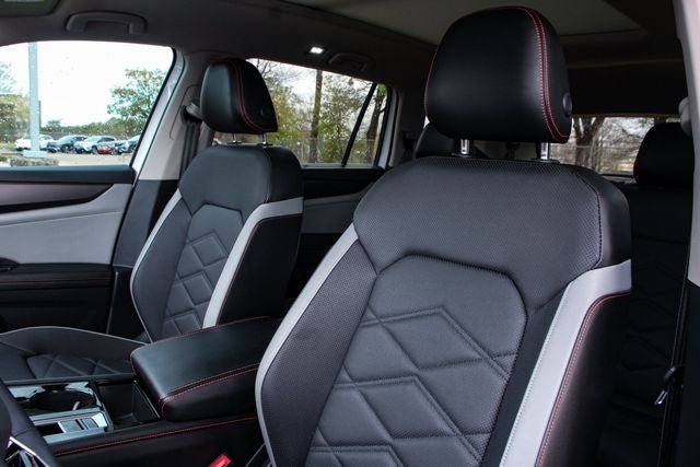 2024 Volkswagen Atlas 2.0T Peak Edition SEL