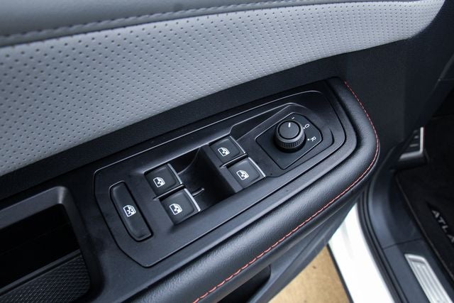 2024 Volkswagen Atlas 2.0T Peak Edition SEL