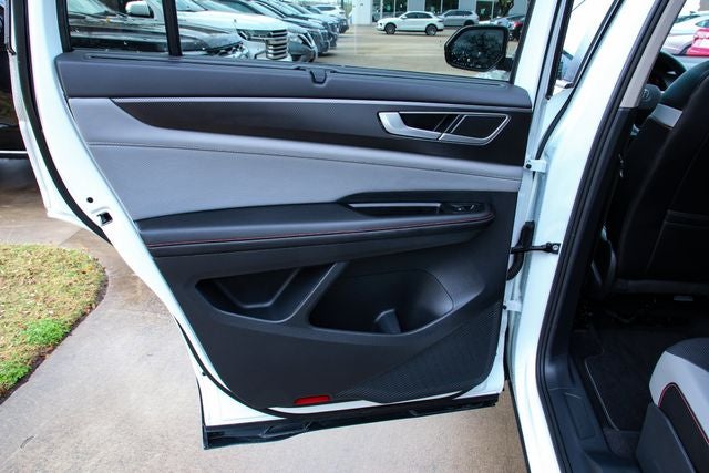 2024 Volkswagen Atlas 2.0T Peak Edition SEL