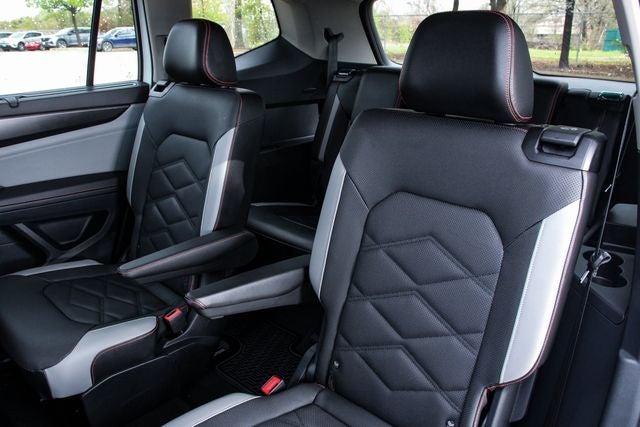 2024 Volkswagen Atlas 2.0T Peak Edition SEL