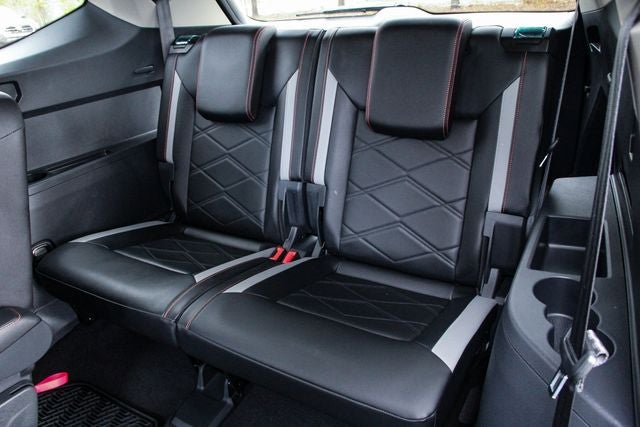 2024 Volkswagen Atlas 2.0T Peak Edition SEL