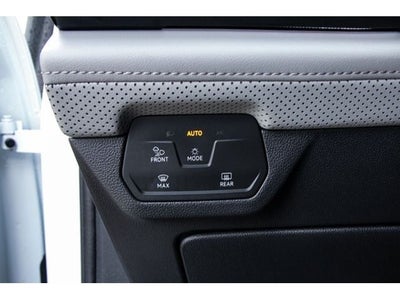 2024 Volkswagen Atlas 2.0T Peak Edition SEL