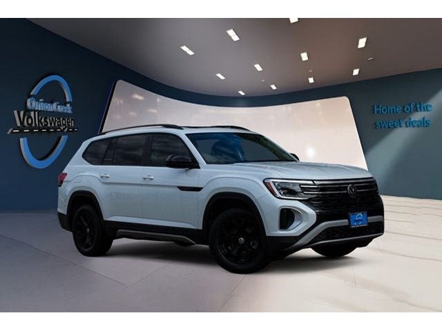 2024 Volkswagen Atlas 2.0T Peak Edition SEL