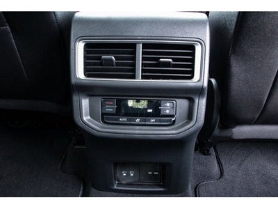 2024 Volkswagen Atlas 2.0T Peak Edition SEL