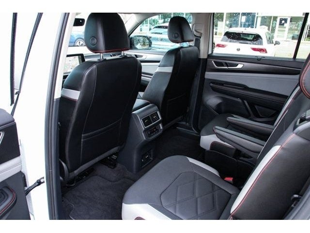 2024 Volkswagen Atlas 2.0T Peak Edition SEL