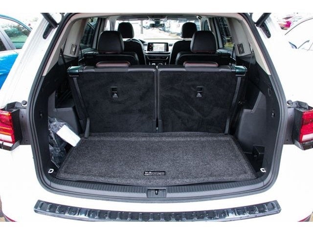 2024 Volkswagen Atlas 2.0T Peak Edition SEL