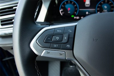 2025 Volkswagen Atlas Cross Sport 2.0T SE w/Technology