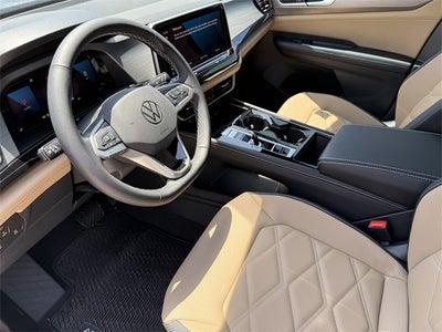 2025 Volkswagen Atlas Cross Sport 2.0T SE w/Technology