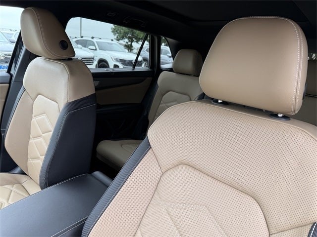 2025 Volkswagen Atlas Cross Sport 2.0T SE w/Technology