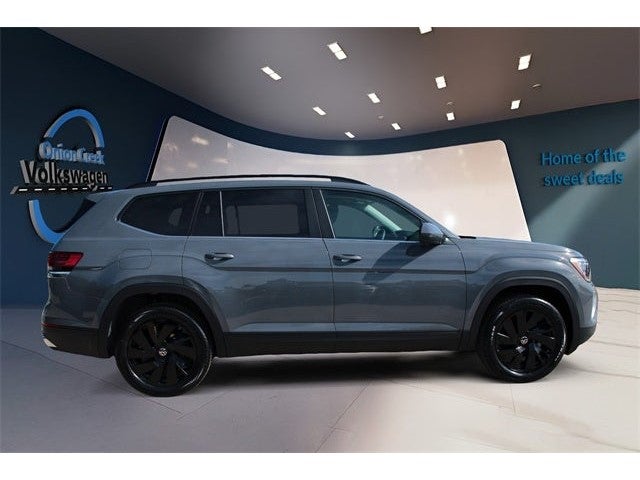 2026 Volkswagen Atlas 2.0T SE w/ Technology
