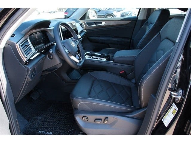 2026 Volkswagen Atlas 2.0T SE w/ Technology