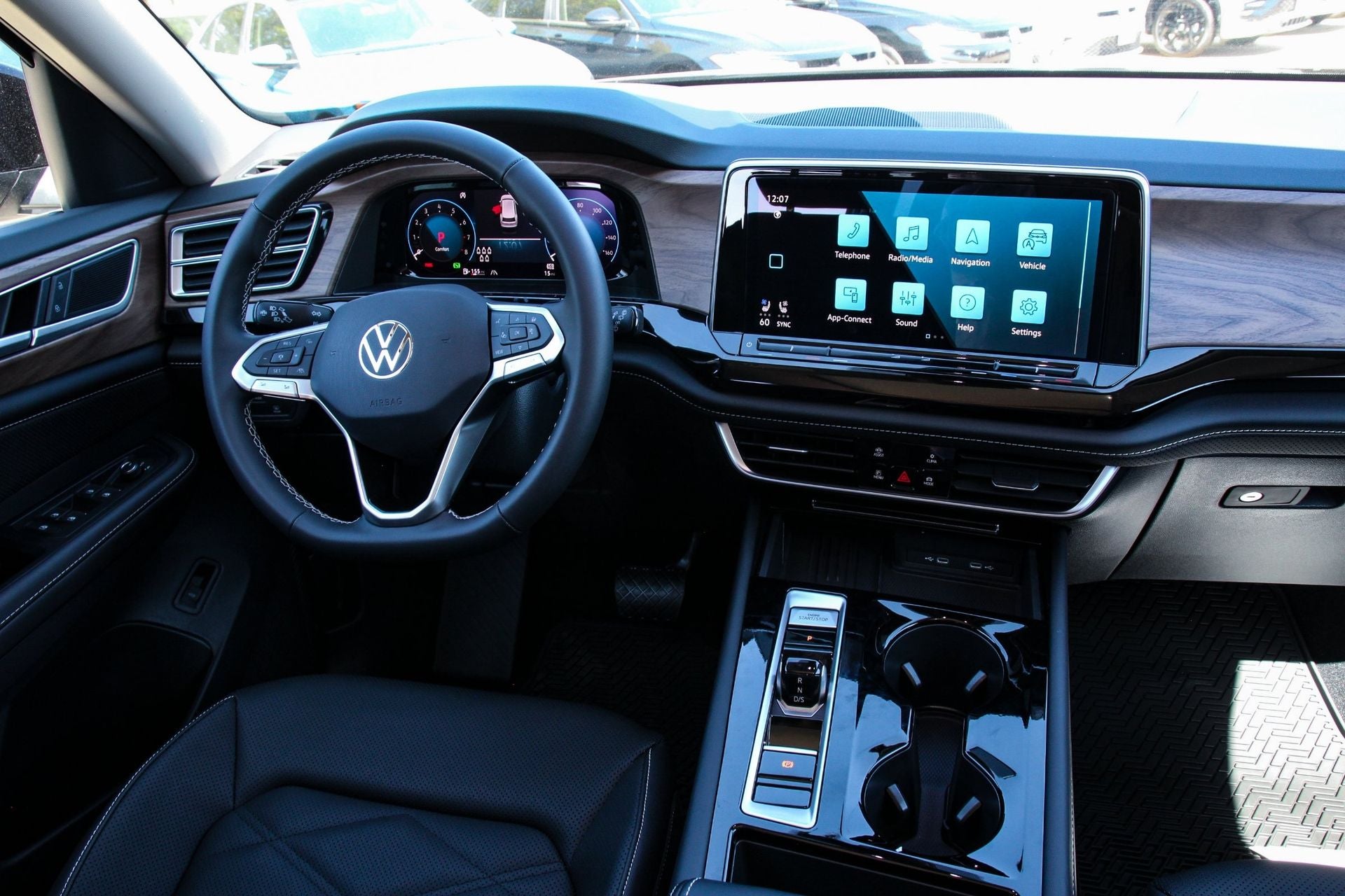 2026 Volkswagen Atlas 2.0T SE W/TECHNOLOGY