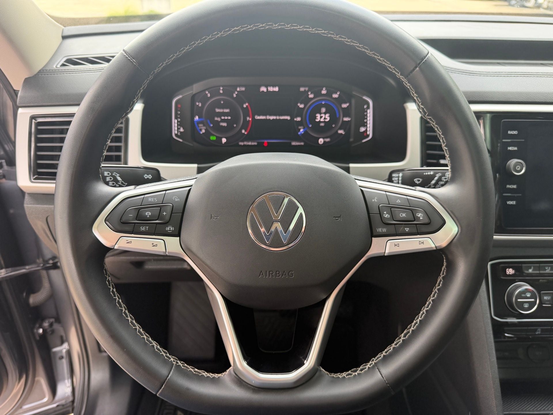 2022 Volkswagen Atlas 3.6L V6 SE w/Technology