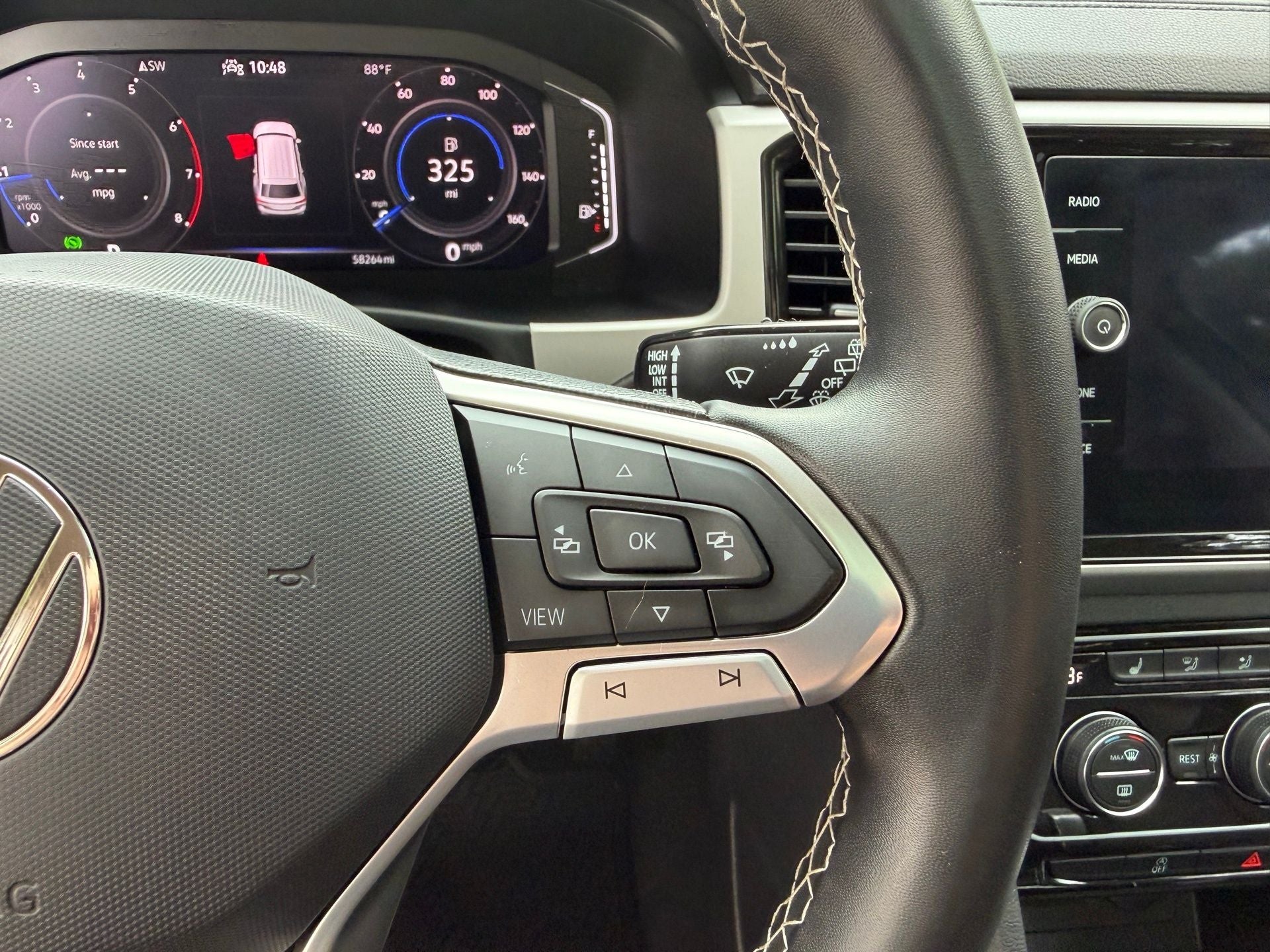 2022 Volkswagen Atlas 3.6L V6 SE w/Technology