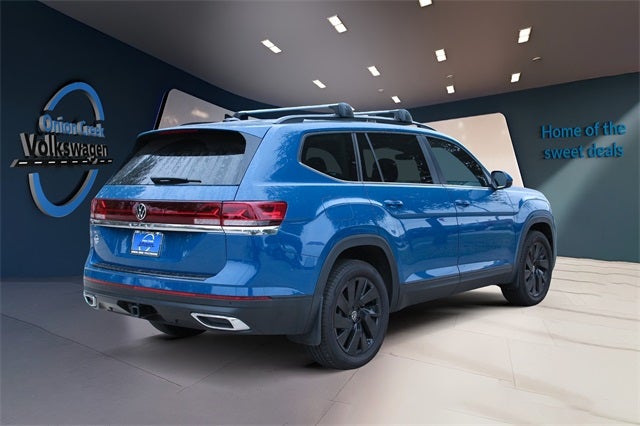 2025 Volkswagen Atlas 2.0T SE w/Technology