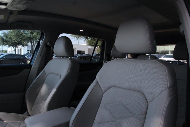 2025 Volkswagen Atlas 2.0T SE w/ Technology