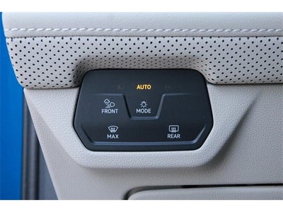 2025 Volkswagen Atlas 2.0T SE w/ Technology