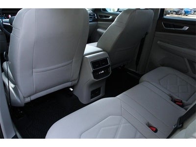 2025 Volkswagen Atlas 2.0T SE w/ Technology