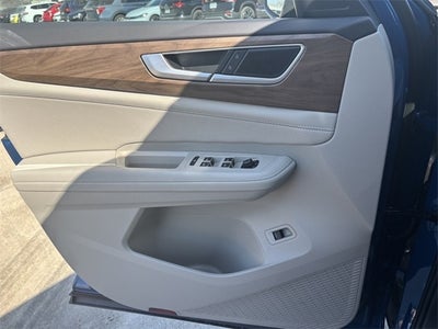 2025 Volkswagen Atlas 2.0T SE w/ Technology