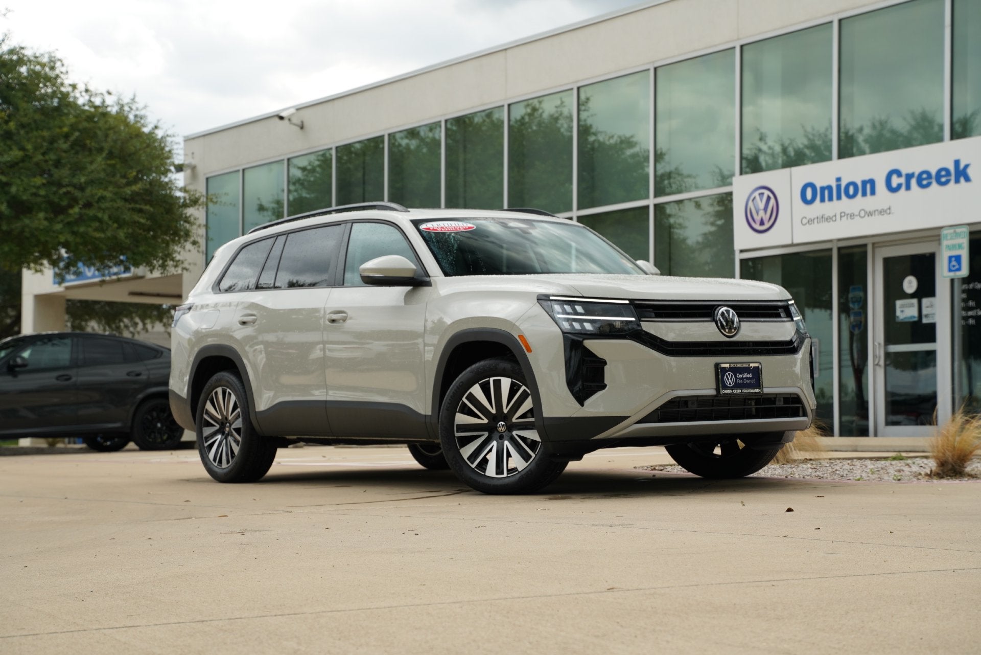 2027 Volkswagen Atlas SE w/Technology