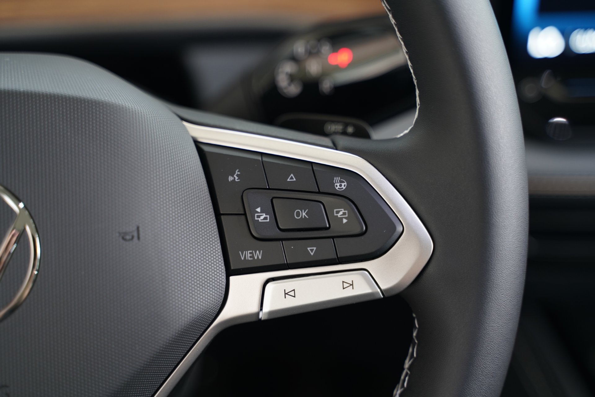 2027 Volkswagen Atlas SE w/Technology