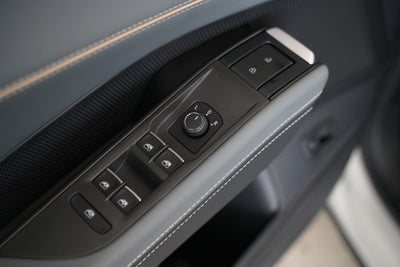 2027 Volkswagen Atlas SE w/Technology