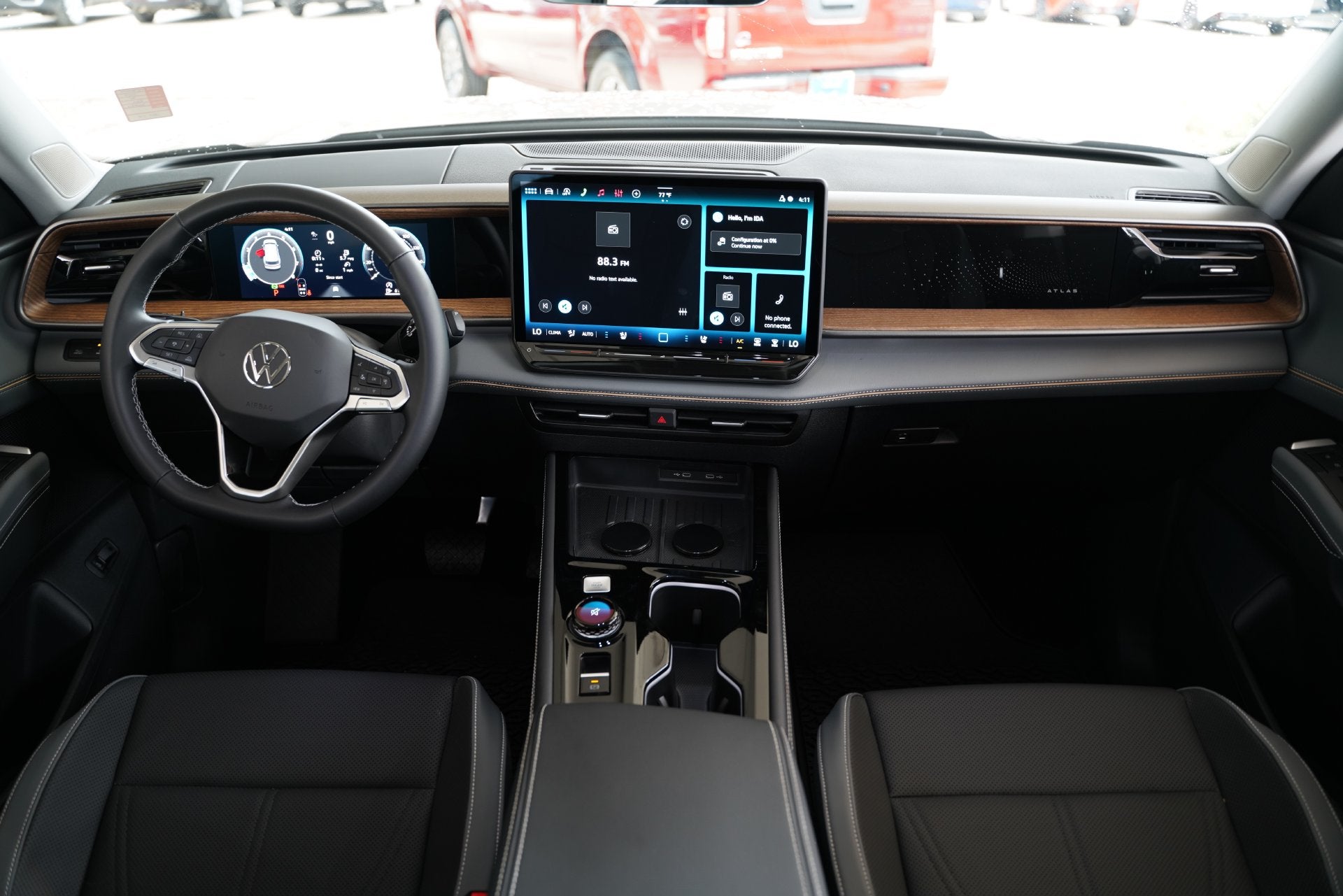 2027 Volkswagen Atlas SE w/Technology
