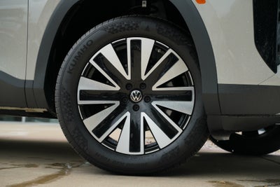 2027 Volkswagen Atlas SE w/Technology