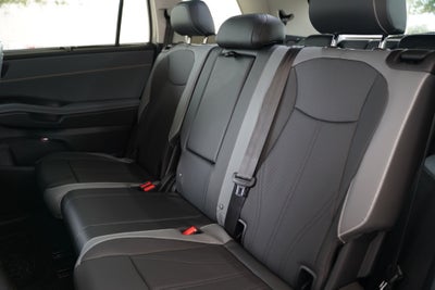 2027 Volkswagen Atlas SE w/Technology