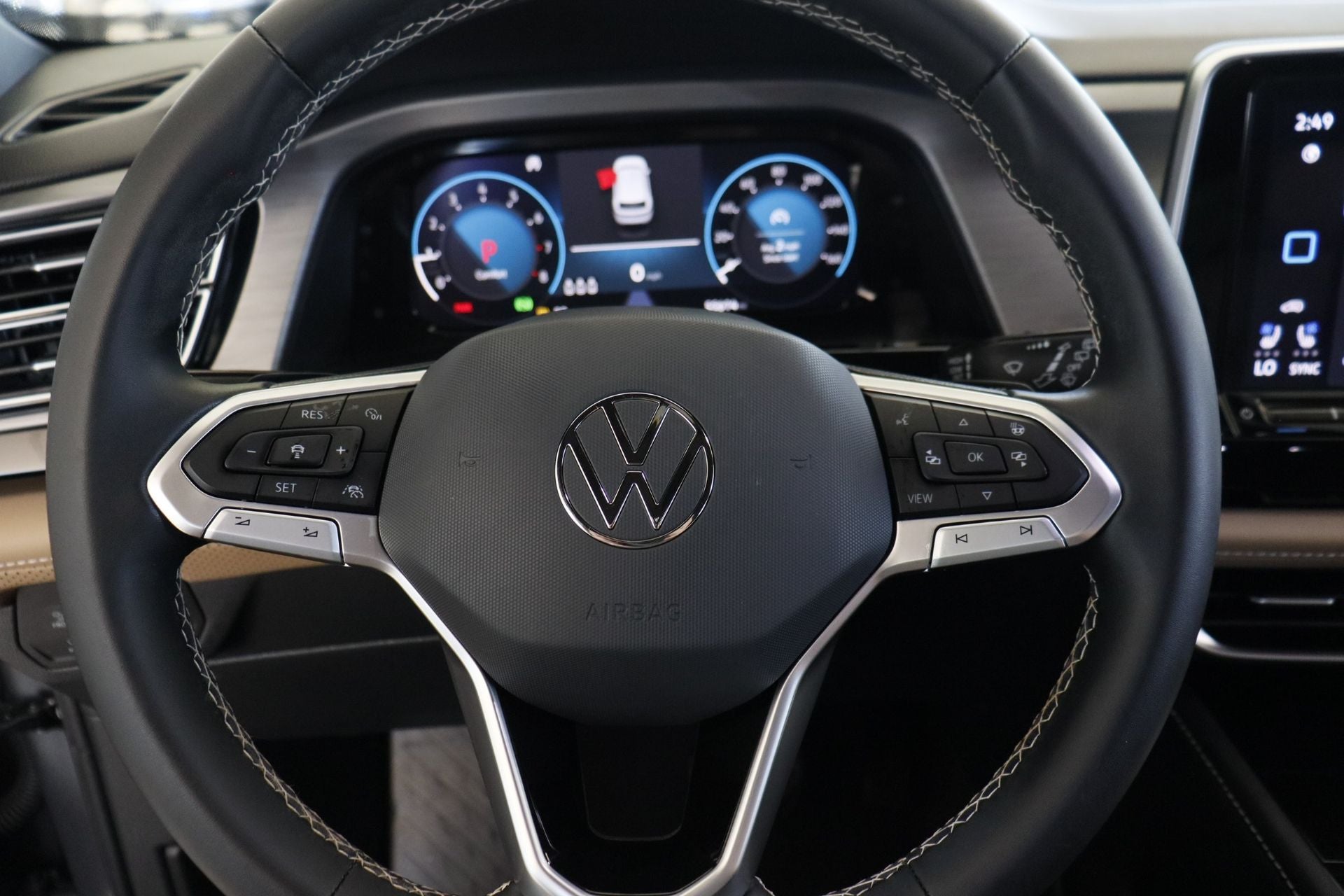 2024 Volkswagen Atlas Cross Sport 2.0T SE w/Technology