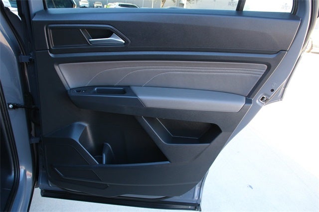 2021 Volkswagen Atlas Cross Sport 3.6L V6 SE w/Technology R-Line