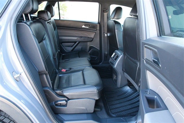 2021 Volkswagen Atlas Cross Sport 3.6L V6 SE w/Technology R-Line