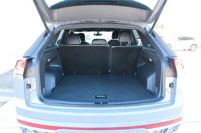 2021 Volkswagen Atlas Cross Sport 3.6L V6 SE w/Technology R-Line