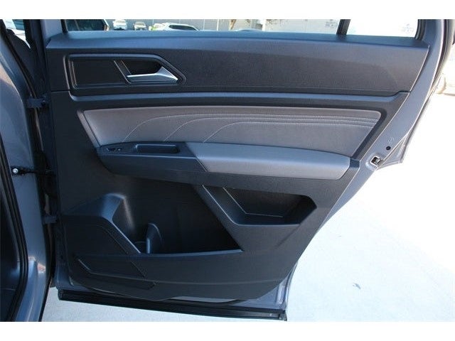 2021 Volkswagen Atlas Cross Sport 3.6L V6 SE w/Technology R-Line