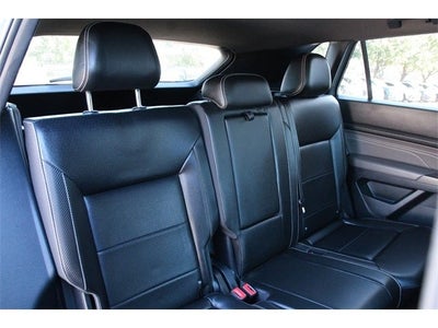 2021 Volkswagen Atlas Cross Sport 3.6L V6 SE w/Technology R-Line