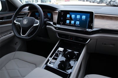 2025 Volkswagen Atlas 2.0T SE w/Technology