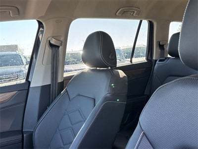 2025 Volkswagen Atlas 2.0T SE w/ Technology