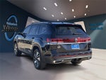 2025 Volkswagen Atlas 2.0T SE w/ Technology