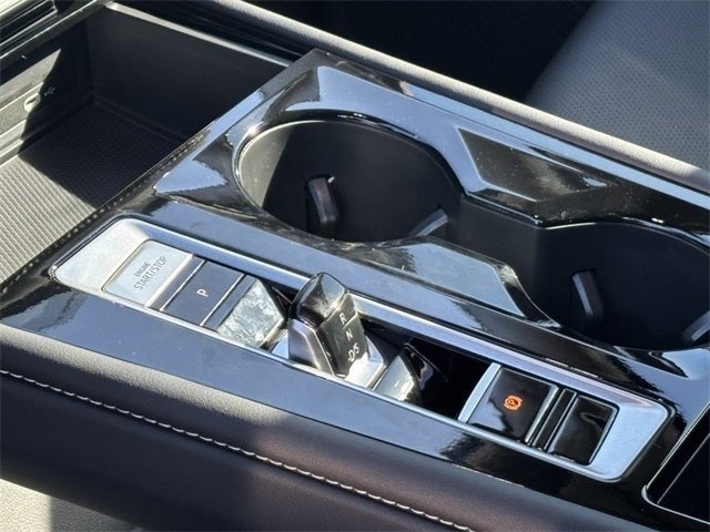 2025 Volkswagen Atlas 2.0T SE w/ Technology