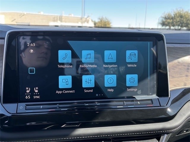 2025 Volkswagen Atlas 2.0T SE w/ Technology