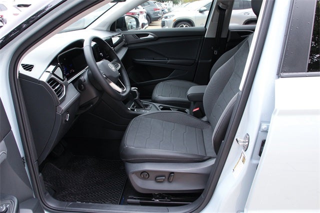 2026 Volkswagen Taos 1.5T SE Black