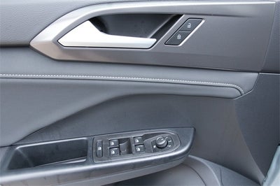 2026 Volkswagen Taos 1.5T SE Black