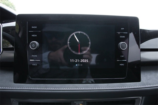 2026 Volkswagen Taos 1.5T SE Black