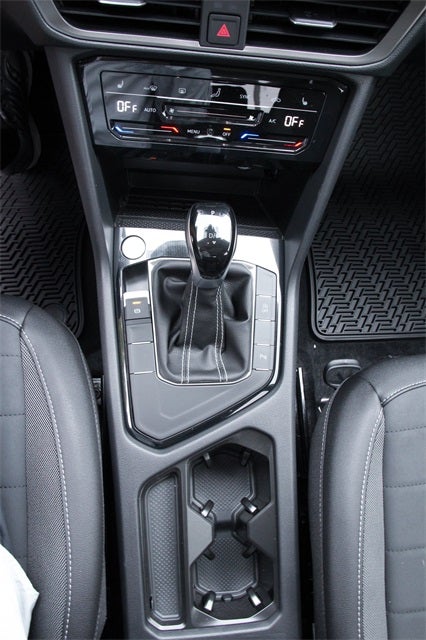 2026 Volkswagen Taos 1.5T SE Black