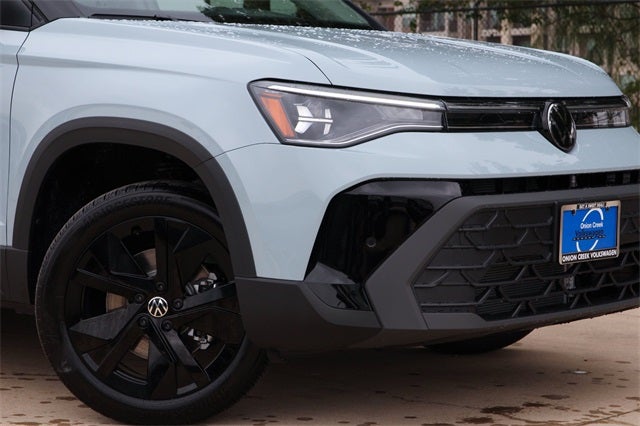 2026 Volkswagen Taos 1.5T SE Black