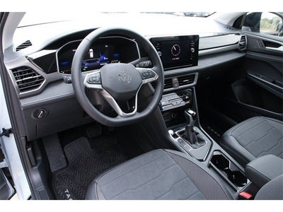 2026 Volkswagen Taos 1.5T SE Black