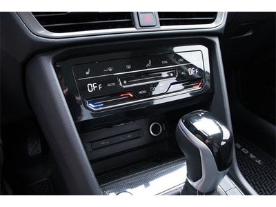 2026 Volkswagen Taos 1.5T SE Black