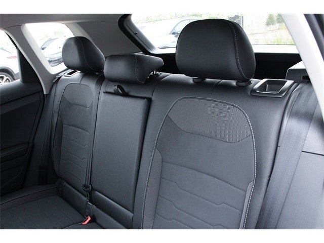 2026 Volkswagen Taos 1.5T SE Black