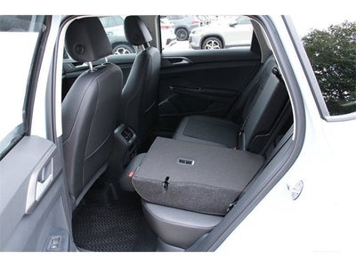 2026 Volkswagen Taos 1.5T SE Black